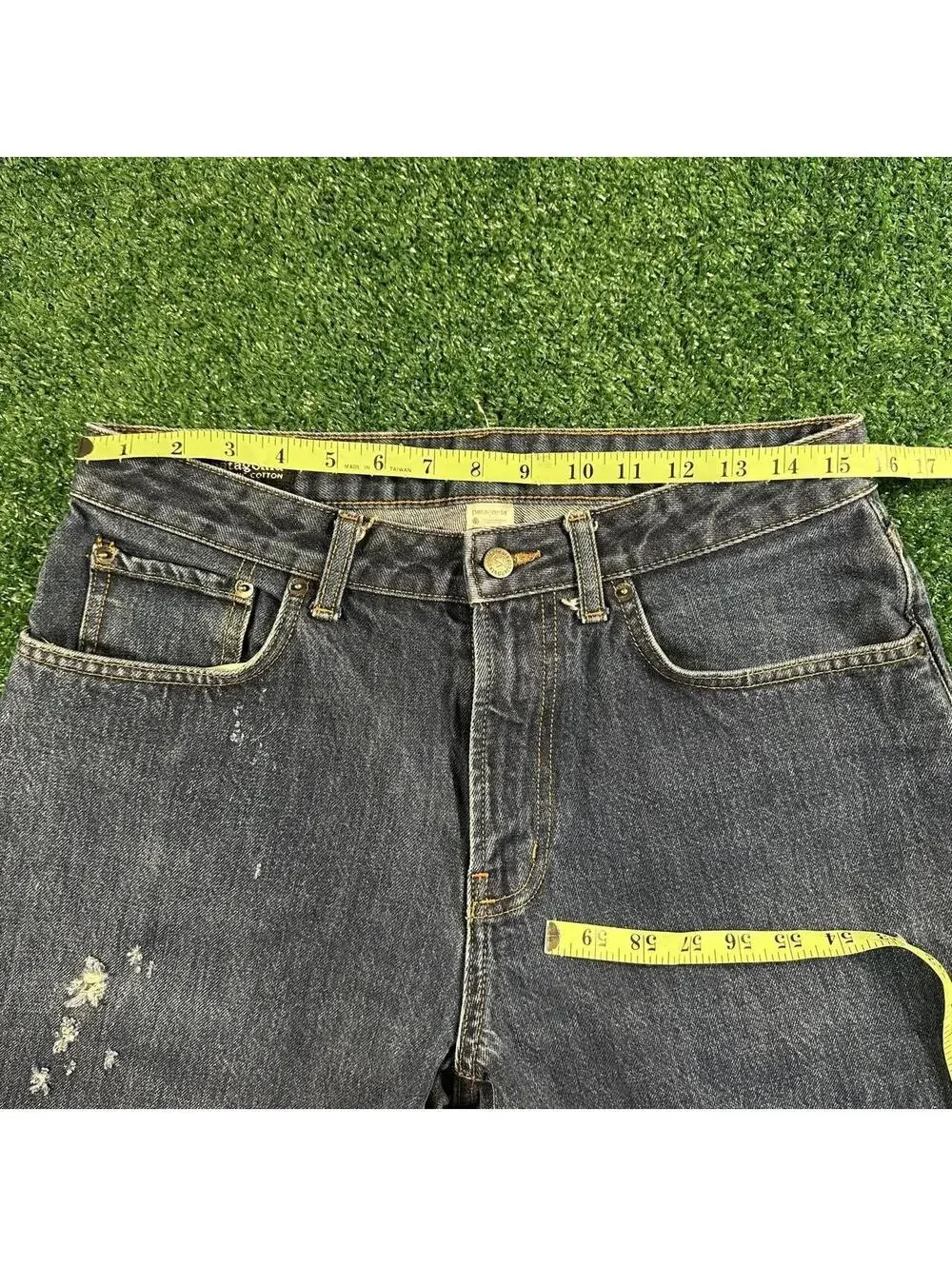 Patagonia dark blue distressed denim jeans hiking outdoors grunge size 32x32